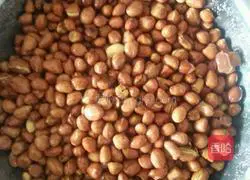 Illustration of how to make fried peanuts 4
