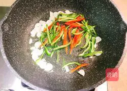 Illustration of how to make stir-fried lotus root 8