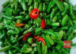 Illustration of how to make stir-fried long beans 11