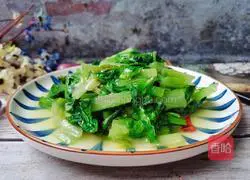 Illustration of how to make garlic lettuce 13