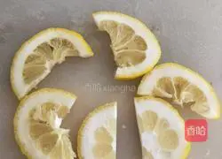 Illustration of lemon spicy and sour chicken feet 4