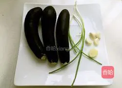 Illustration of how to cook eggplant with sauce 1