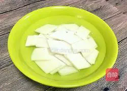 Illustration of how to make stir-fried yam slices 3