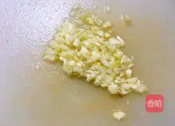 Illustration of how to make stir-fried lettuce 4