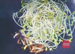 Illustration of how to stir-fry bean sprouts 6