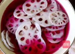 Illustration of how to make sweet and sour rouge lotus root 5