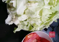 Illustration of how to make vegetarian stir-fried shredded cabbage 1