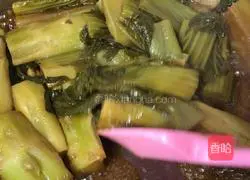 Illustration of how to stew mustard greens 12