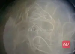 Illustration of how to make pickled vegetable noodles 4