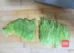 Illustration of how to make cold green bamboo shoots 2