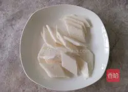 Carrot Illustration of how to make fried yam with fungus 1