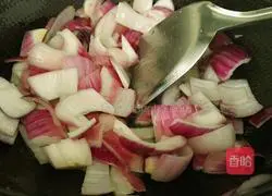 Illustration of how to make fried onions and fungus 7