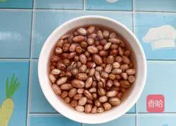Illustration of how to stir-fry peanuts 1
