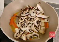 Illustration of how to make stir-fried vegetables with mushrooms 5