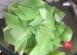 Illustration of how to cook lettuce with tomatoes 7