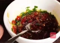 Illustration of how to make fungus mixed with purslane 5