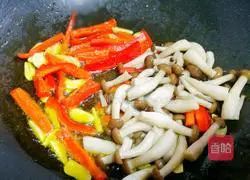 Illustration of how to stir-fry broccoli and mushrooms 7