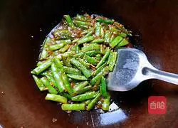 Illustration of how to make stir-fried green beans 9