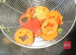 Illustration of how to make broccoli and mashed potatoes Christmas tree 3