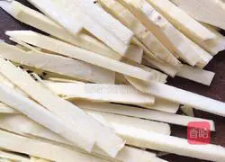 Illustration of how to make pickled vegetables and braised bamboo shoots 4