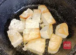 Illustration of how to make kelp stewed tofu 4