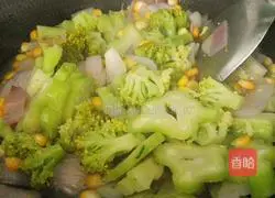 Illustration of how to make corn-fried broccoli 14