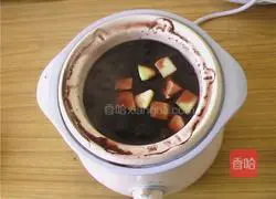 Illustration of how to make black rice, red bean and apple porridge 5