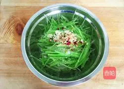 Cold shredded lettuce Practice illustration 4