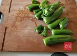 How to make tiger skin peppers Illustration 1