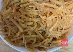 Illustration of how to make spicy potato shreds 5