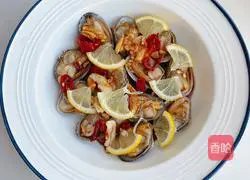 Illustration of how to make spicy and sour clams 7