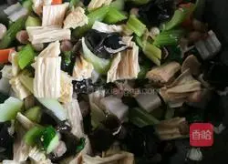 Illustration of how to make assorted vegetables with lots of blessings 9