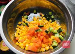 Illustration of how to make fried corn 1