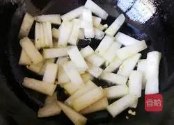 Illustration of how to make fried winter melon 4