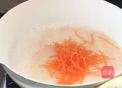 Hot and sour shredded cabbage recipe 7