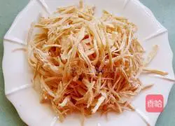 Illustration of how to make spicy shredded chicken 5