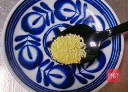 Illustration of how to make garlic mushrooms 1