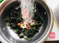 Illustration of how to make cold wakame 4