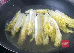 Illustration of how to make garlic vermicelli and baby cabbage 5