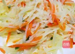 Illustration of spicy and sour potato shreds 11