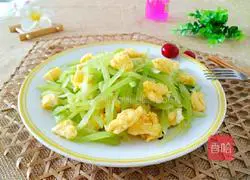 Illustration of how to make scrambled eggs with green bamboo shoots 18