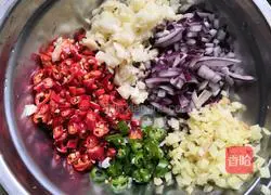 Recipe for spicy and spicy chicken feet with lemon 4