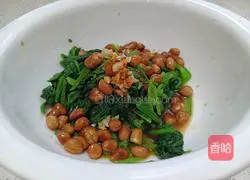 Illustration of how to make peanuts and spinach 11