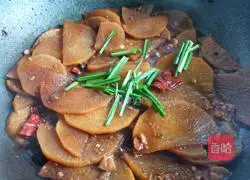 Illustration of braised radish recipe 10