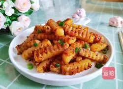 Illustration of how to make spicy cumin potato chips 17