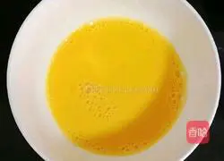  Illustration of how to make baby banana pancake rolls 2