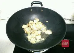 Illustration of how to make fried meat with garlic sprouts 6