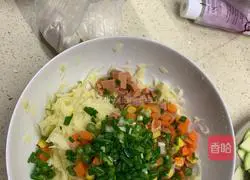 Illustration of how to make fried potato pancakes with butter and cheese 2