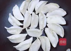 Illustration of how to make fried dumplings with bean-flavored soy milk 3