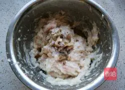 Illustration of how to make fish ball soup 11